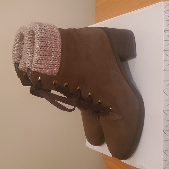 Combat Boots - Picture 2 of 4